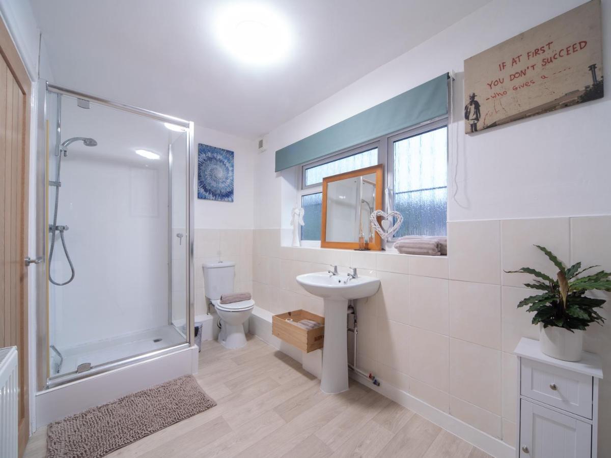 Castle View - Flat In Mumbles - Free Parking Apartment Oystermouth Luaran gambar